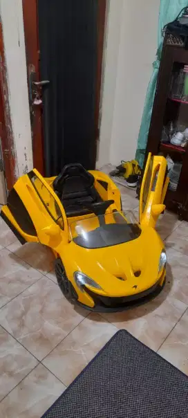 Mobil anak MCLAREN