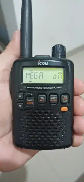 Receiver ICOM R5