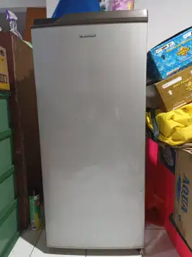 dijual kulkas panasonic