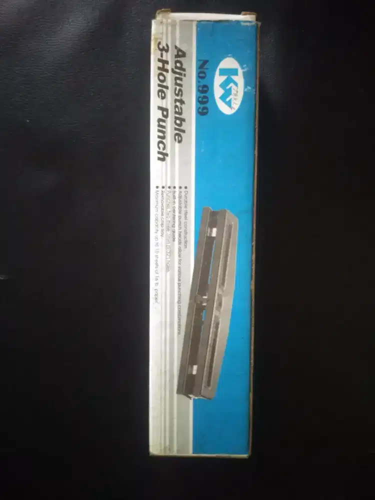 Pelobang Kertas Kantor masih baru