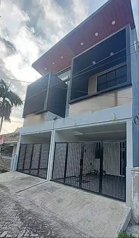 Dijual Rumah Rungkut Mapan Barat Surabaya