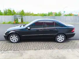 Mercedes-Benz W203 C-Class 2002 Bensin
