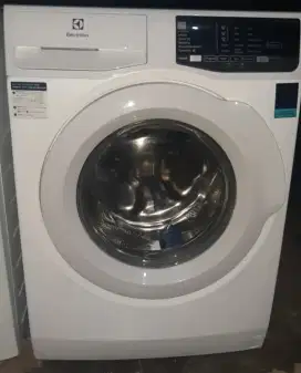 Mesin cuci Electrolux 7,5 kg