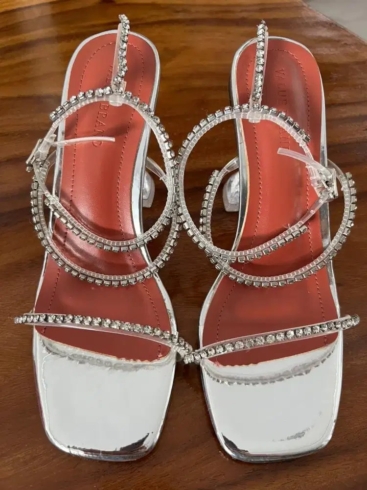 Heels size 39 silver blink color