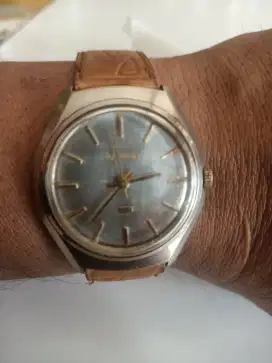 Jam tangan antik garuda