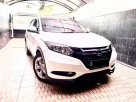 Hrv E CVT 2015 Putih