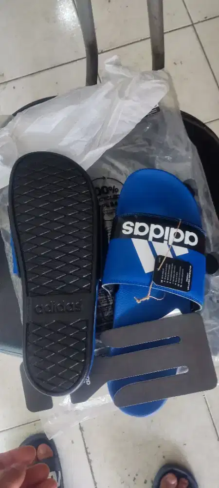 Adidas adilette comfort  suze 11