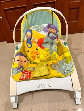 Dijual bouncer fisher tempat duduk bayi ada musik dan getar