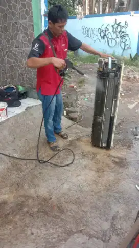 Servis ac,Cuci AC, kulkas, mesin cuci ,pompa bongkar pasang AC