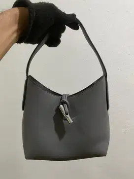 Tas shoulder bag wanita longchamp grey leather