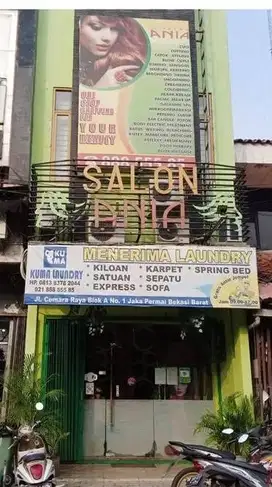 Stylish Terapis salon kecantikan