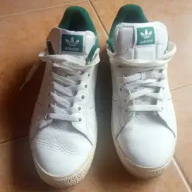 Sepatu Adidas stan smith
