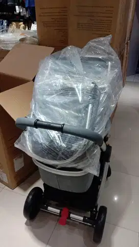 Stroller dan carseat baru gress