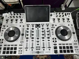 Alat dj Denon prime 4 putih