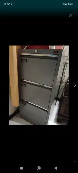 Filing Cabinet besi merk Aro