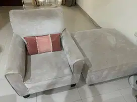 DIJUAL SET SOFA 1 SEATER (BIG SIZE)  + MEJA MERK ASHLEY INFORMA