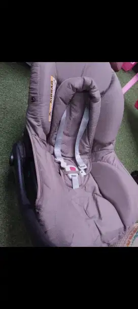 Car seat (baru 2x pakai)