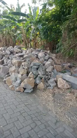 Batu Kewal Pondasi - Batu Kali Belah