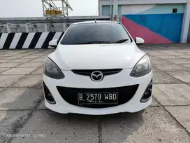 MAZDA 2 R tahun 2010