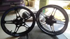 Velg bekas vixion 2016 ori minus peyang dikit