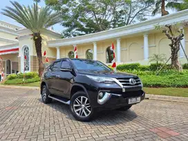 (tdp 10jt) Toyota Fortuner VRZ 4x2 AT 2016 (STNK 07/2025)