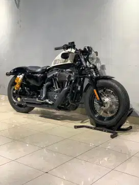 HARLEY DAVIDSON SPORTSTER 48 NIK 2014