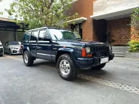 Jeep Cherokee Limitry thn 1999