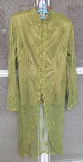 Kebaya masih baru ,pake payet
