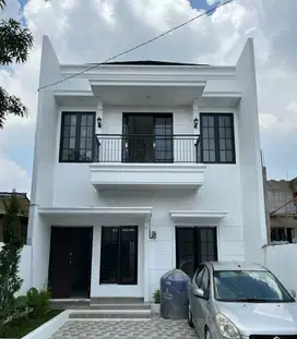 Rumah Mewah Clasic Eropa Asri dan Nyaman 5 Menit Tol Jatiaasih