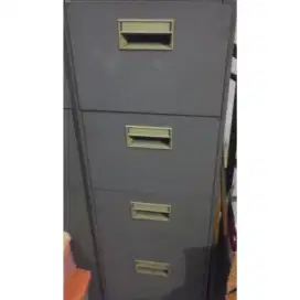 Elite Original Lemari Arsip Besi / Filing Cabinet 001