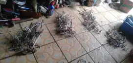 Slhkn lh slh 1 paket isi 30 gantungan besi khusus kond bgs hrg murah2