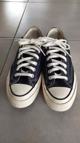 Sepatu converse 70s size 42