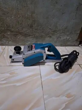 Mesin plener makita 1100