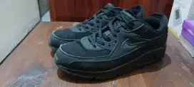 Sepatu Nike Air Max 90 Ltr Triple Black