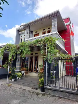 Rumah Hook Luas dekat Kampus UNU Ringroad Barat