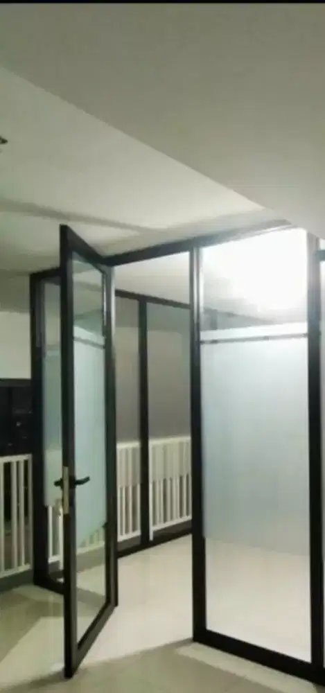 Partisi alumunium