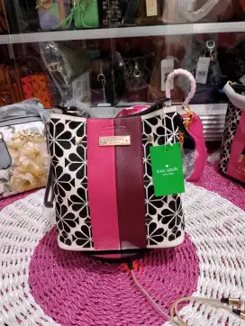 Tas selempang wanita cantik microchip