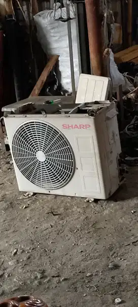 Yang mau jual a. Bekas nya bos