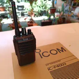 HT ICOM IC-F4003 - UHF LOW 350 Mhz + Accesories