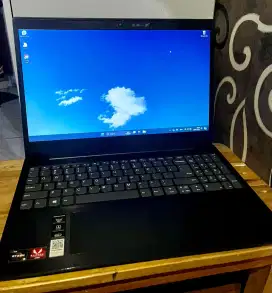 LENOVO IDEAPAD RYZEN 3-3200U/8GB/512GB Bekas