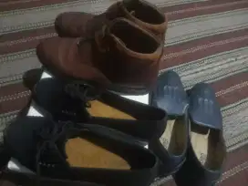 Sepatu Bermacam Merek :  3 ( Pcs )