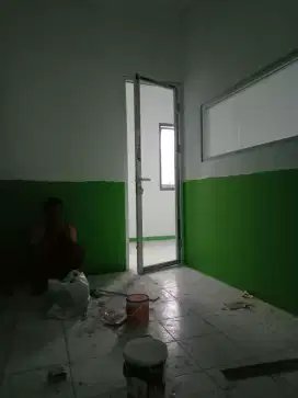 Pemasangan pintu kaca alumunium