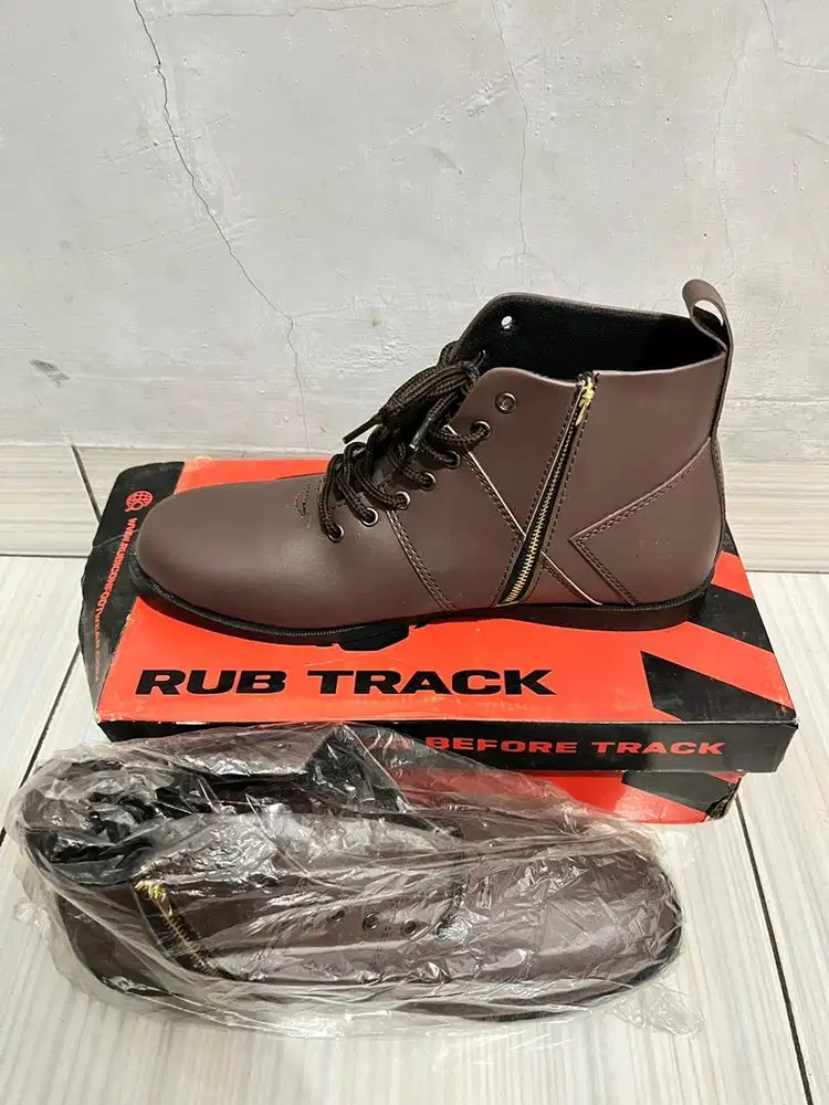 Sepatu Pria – Original & Keren Banget! Siap pakai