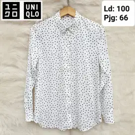 UNIQLO Baju Atasan Kemeja Putih Dotty Lengan Panjang Wanita