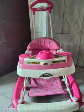 Baby Walker Merk Family