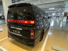 Nissan elgrand CBU 2007 siap gass