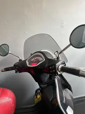 Motor Second Vespa GTS 150