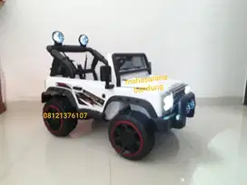 Mainan Mobil Aki VOLTA Jeep Rocky 5008 Ukuran Jumbo