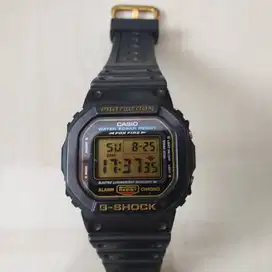 Jam tangan G-SHOCK Casio DW-5600E