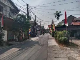 Dijual cepat rumah kondisi apa adanya di Jakarta Timur
